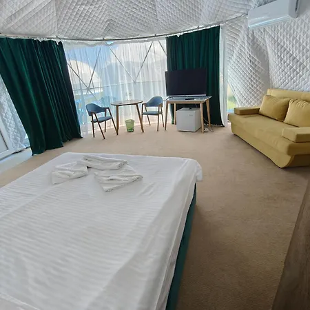 Glamping By The Sea Rezort Năvodari