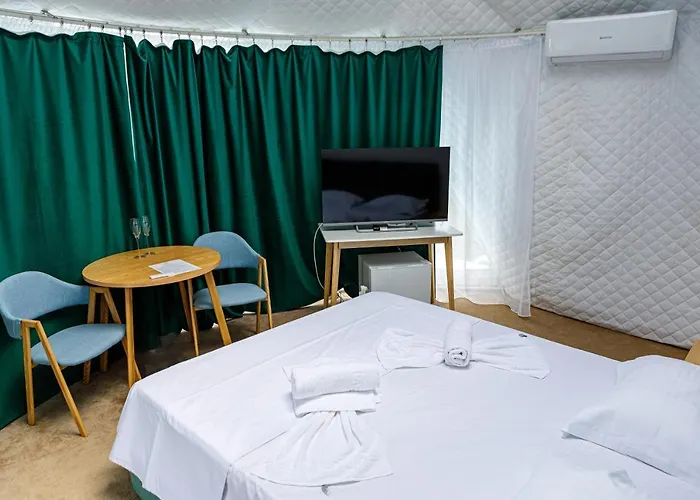 Glamping By The Sea Resort Navodari