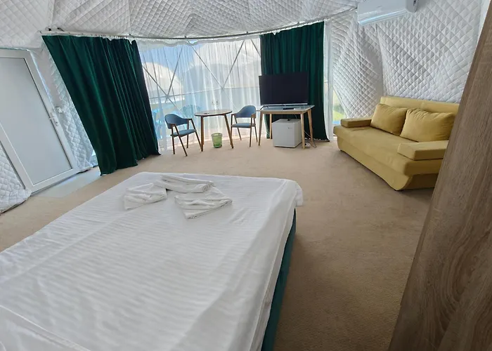 Glamping By The Sea Resort Navodari