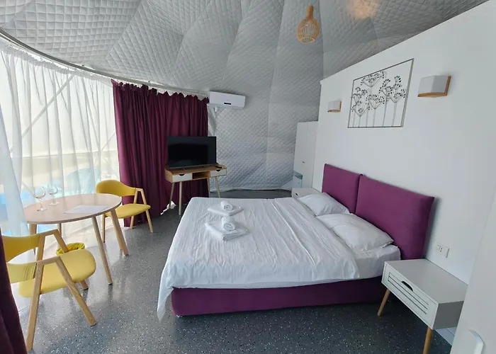 Glamping By The Sea Navodari