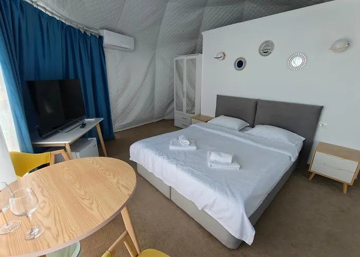 Resort Glamping By The Sea Navodari