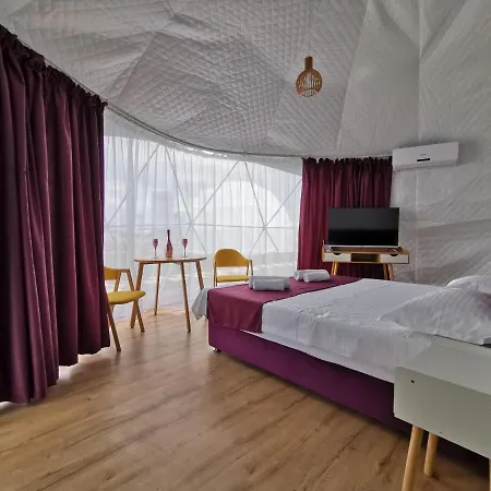 Glamping By The Sea * Нэводари