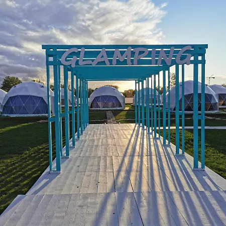 Glamping By The Sea Нэводари