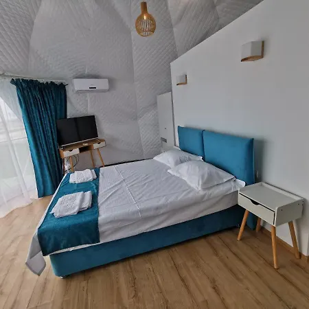 Glamping By The Sea *