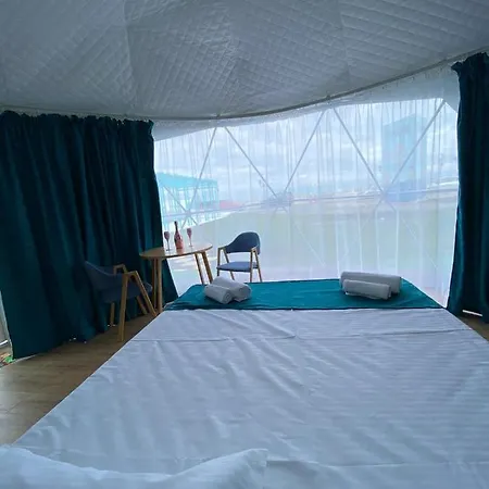 Resort Glamping By The Sea *