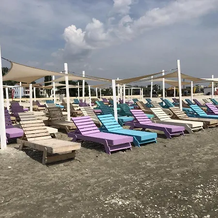 Resort Glamping By The Sea *