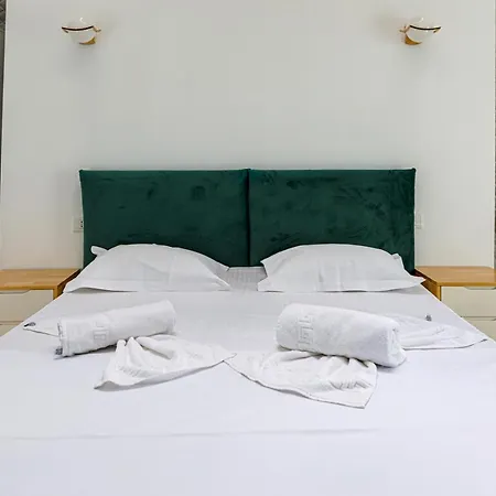 Glamping By The Sea * Navodari