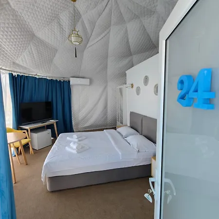 Glamping By The Sea